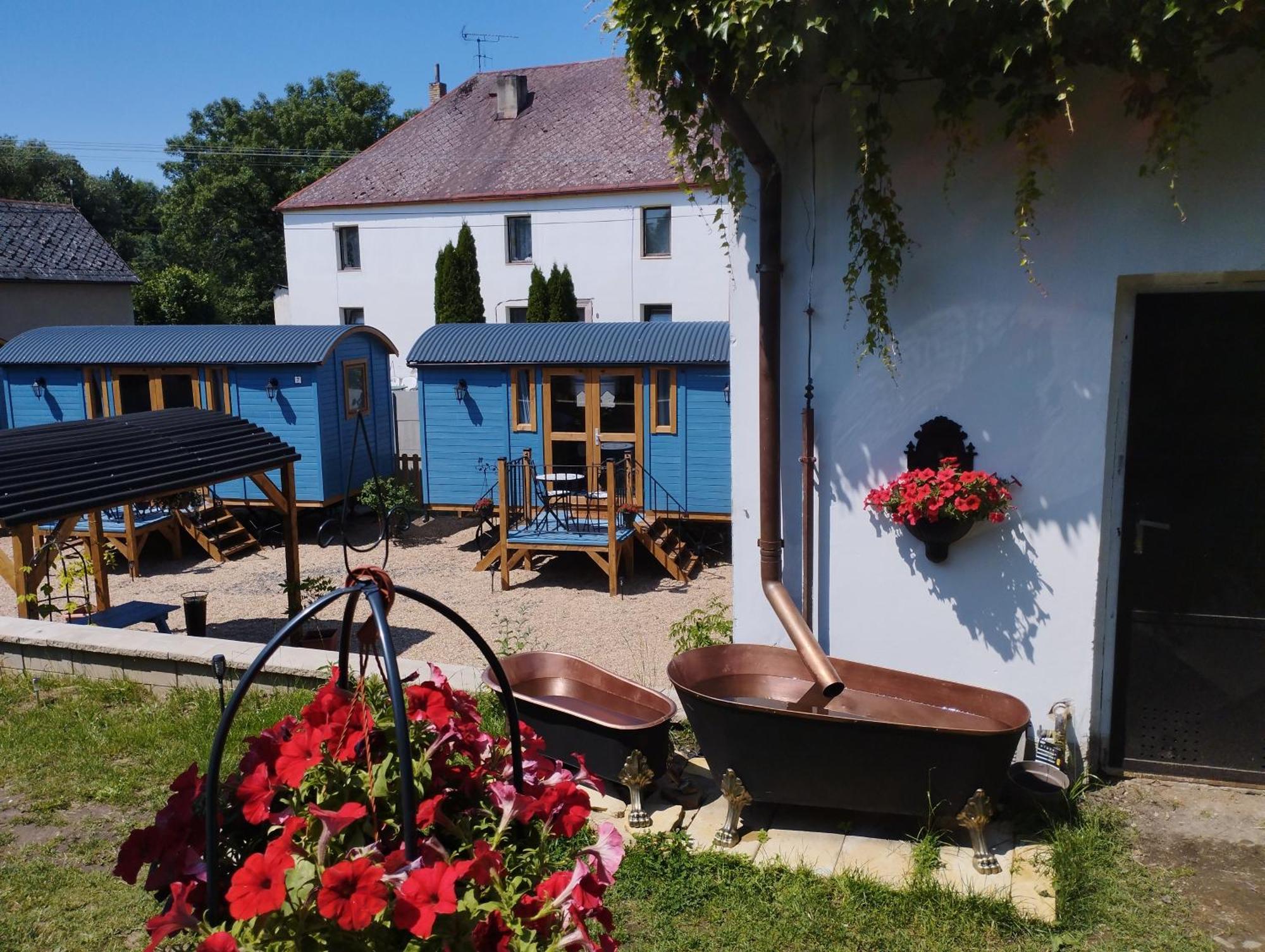 Penzion Restaurace U Helferu Libuň Dış mekan fotoğraf