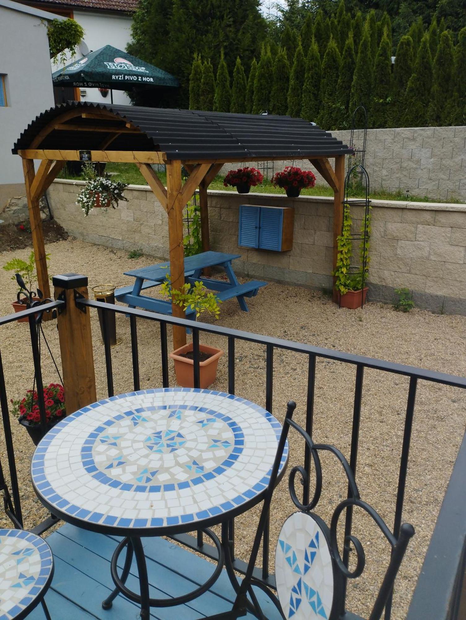 Penzion Restaurace U Helferu Libuň Dış mekan fotoğraf