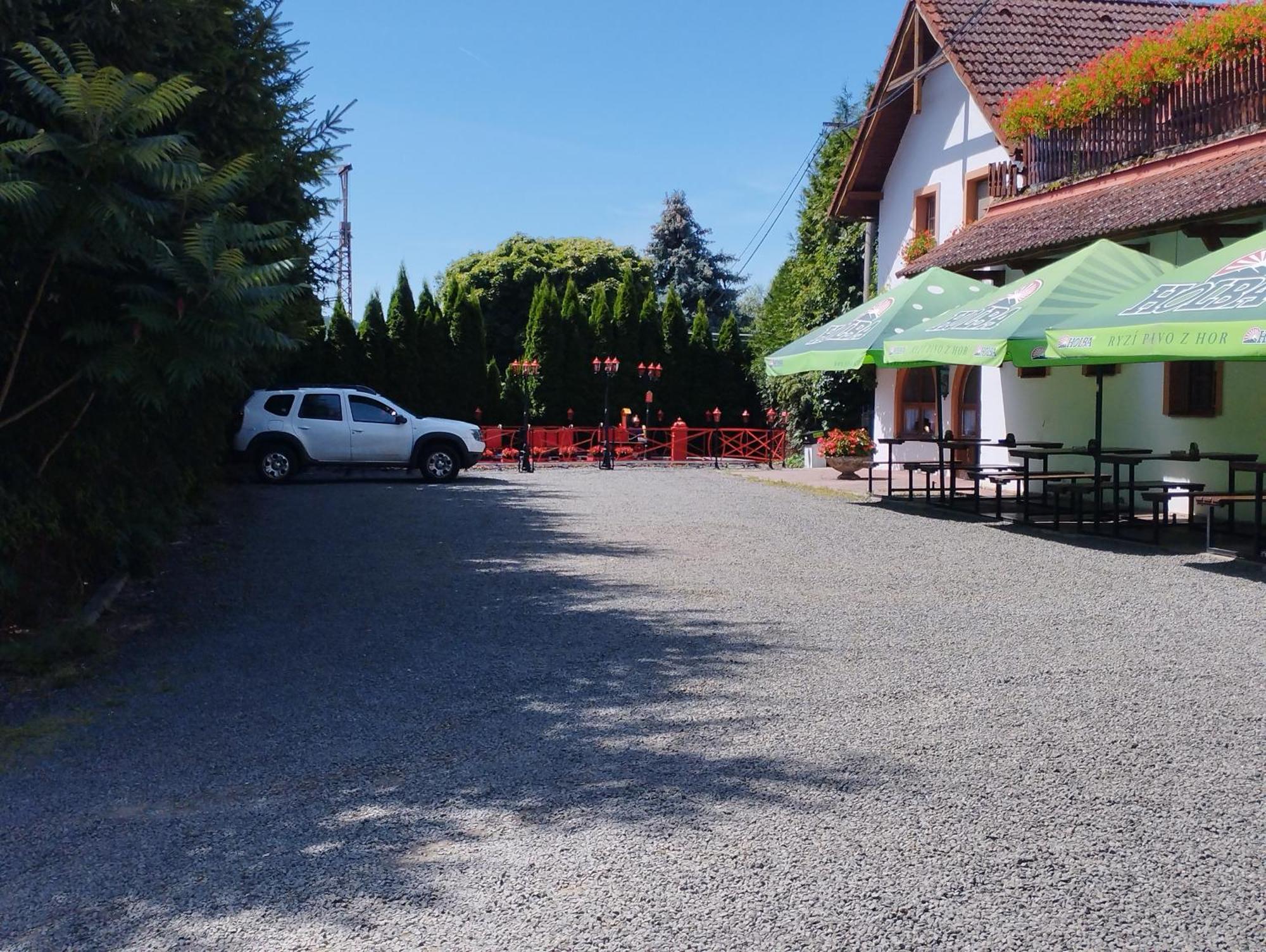 Penzion Restaurace U Helferu Libuň Dış mekan fotoğraf