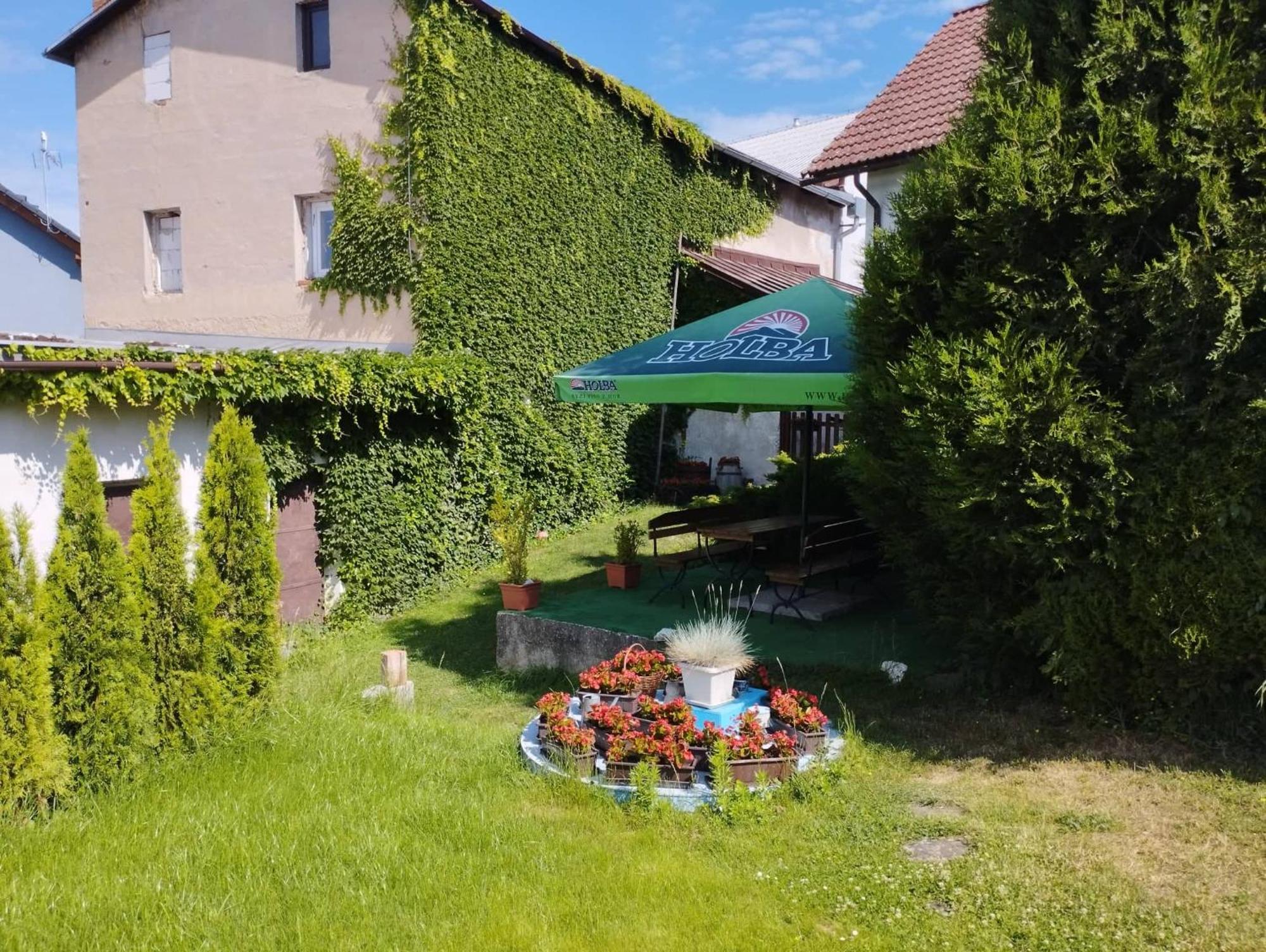Penzion Restaurace U Helferu Libuň Dış mekan fotoğraf